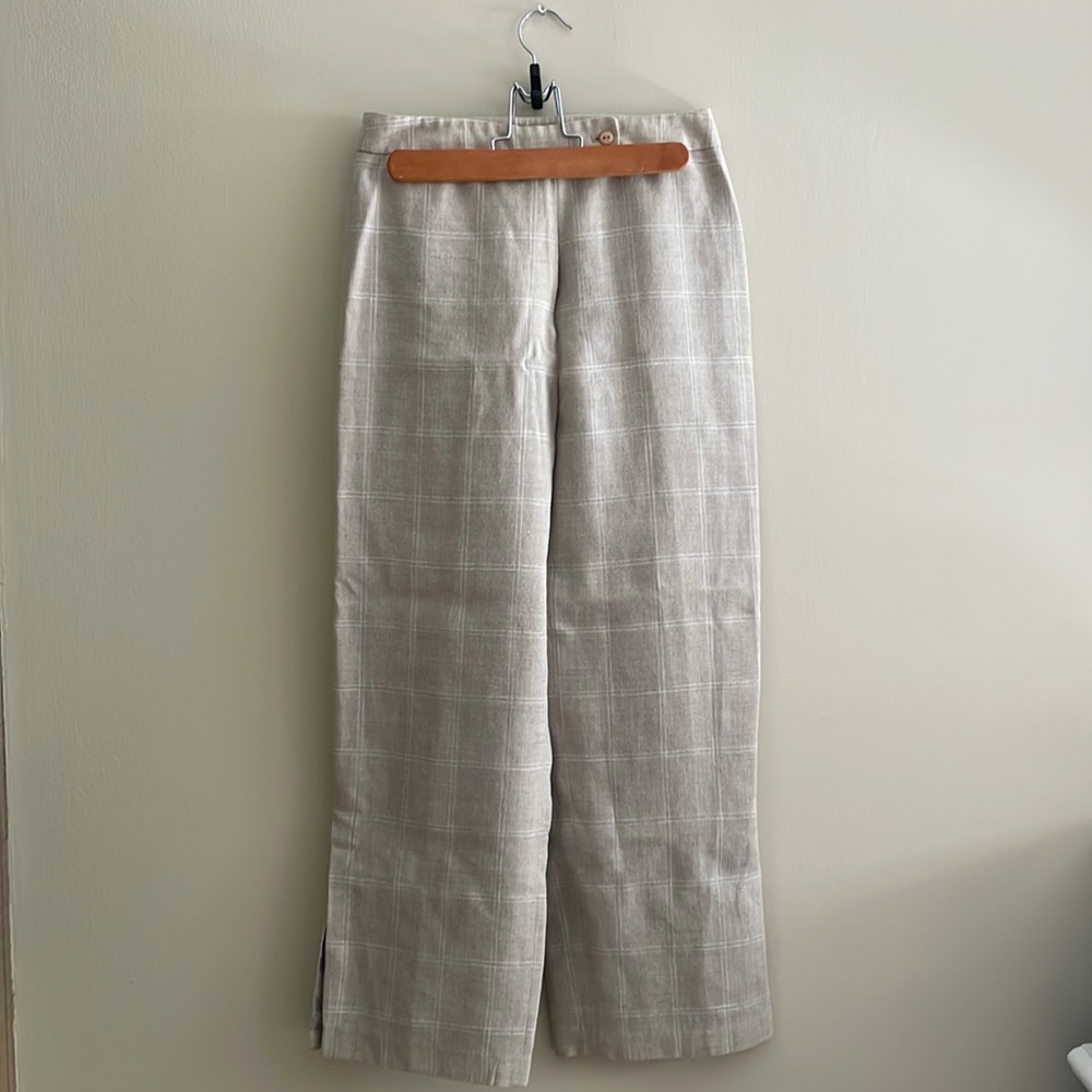 Beige, float, cropped pants